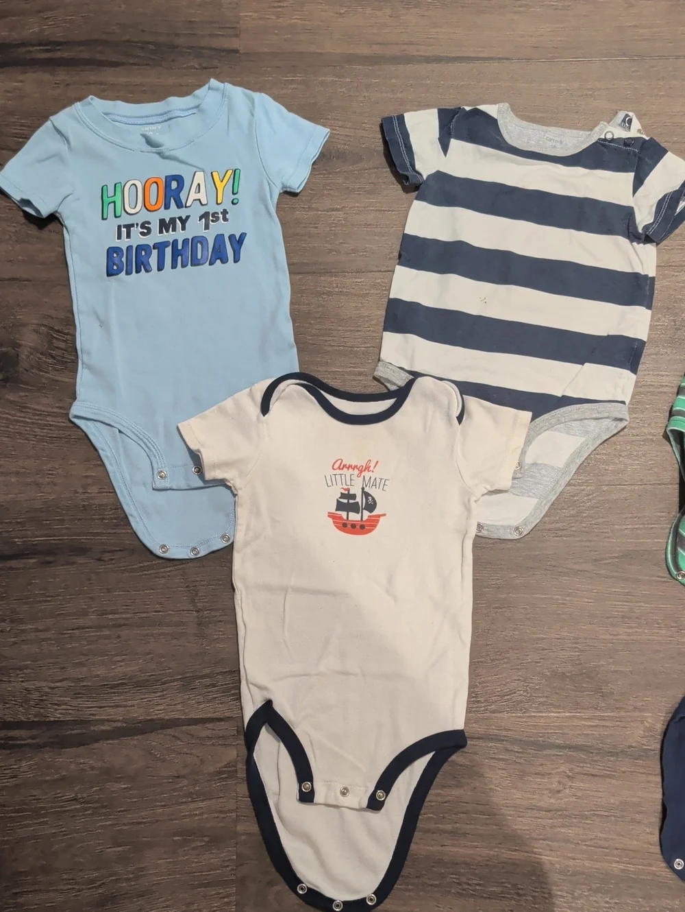 Carter's 18 Months Short Sleeve Onesies Lot Of 3